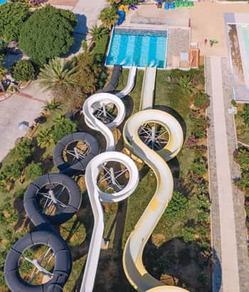 <span>giant "3"</span>