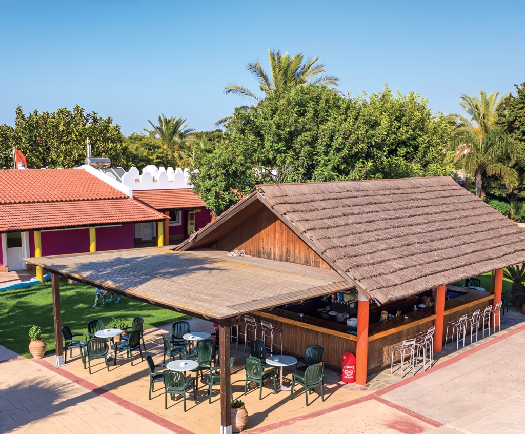TROPICAL BAR